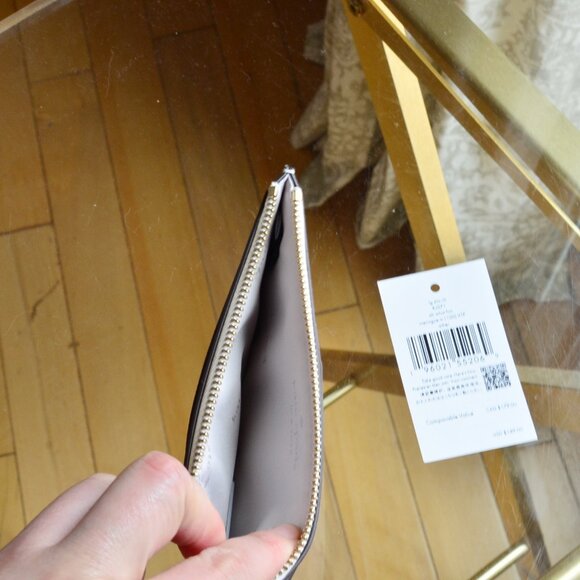 Kate Spade KJ071 Nutcracker Large Slim Cardholder - Picture 6 of 6